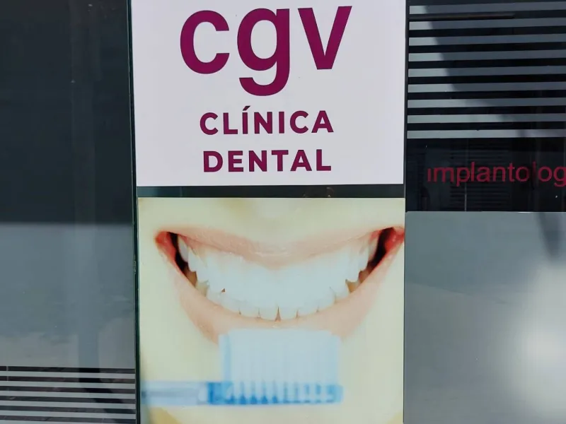 CGV Clínica Dental Camí Capellans 20, 08870 Sitges, Barcelona · Tel. 938 949 634 / 662 649 669 E-mail: info@cgvsitges.com